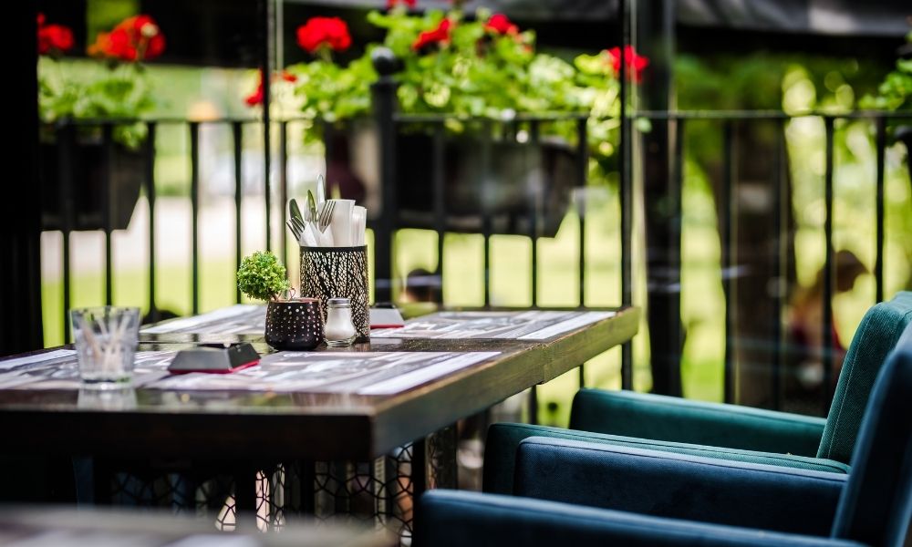 4 Design Tips for Your Restaurant’s Outdoor Patio