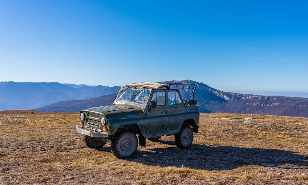 5 Post-Off-Roading Maintenance Tips for Vintage Jeeps