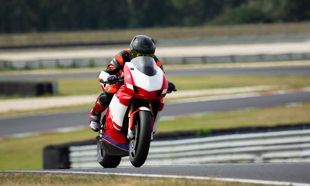 3 Essential Tips for Getting Ready for a Motorcycle Race