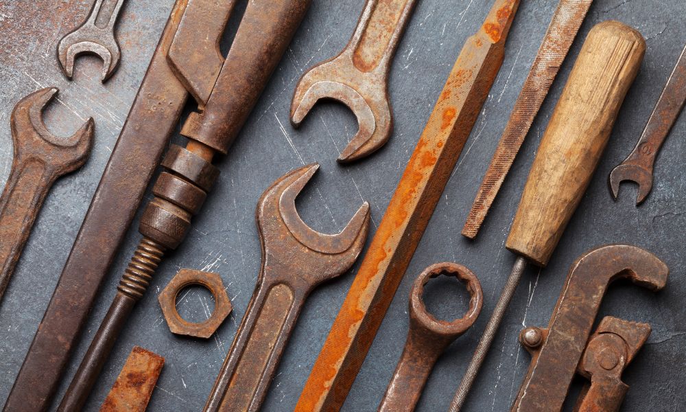 3 Easy Ways To Remove Rust From Metal Tools