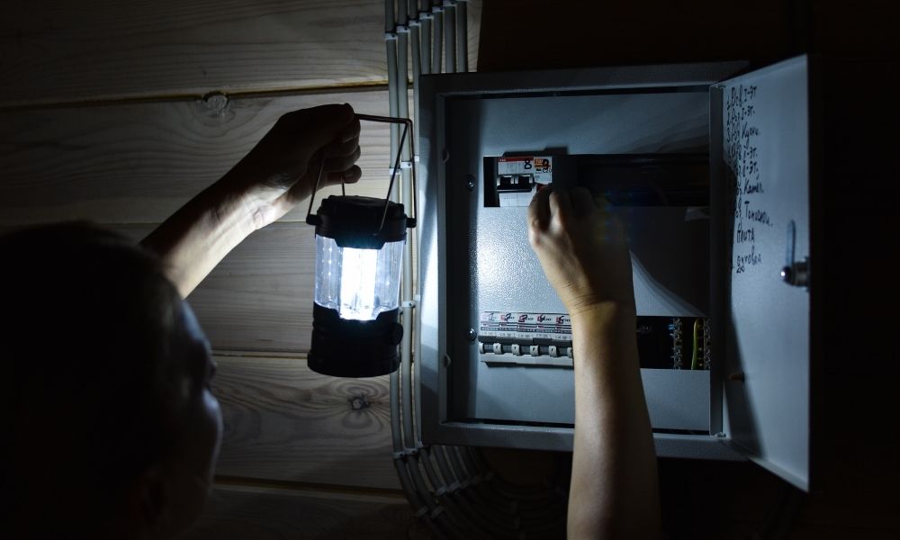4 Ways To Prepare Your House for a Power Outage